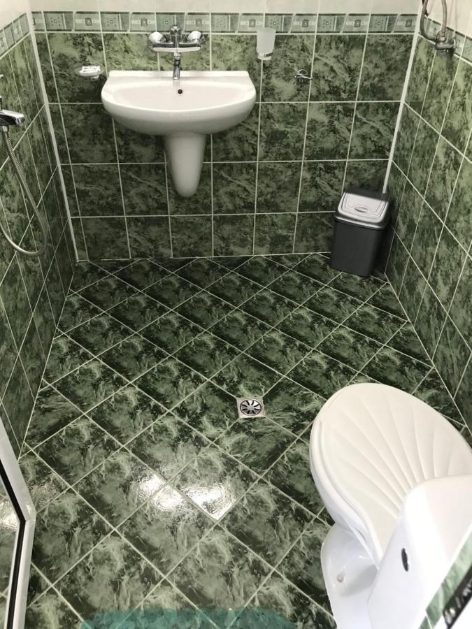 Red House Guest House 네세부르 외부 사진