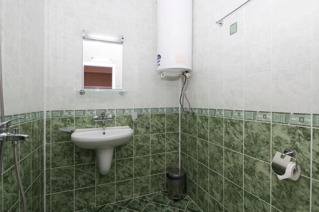 Red House Guest House 네세부르 객실 사진